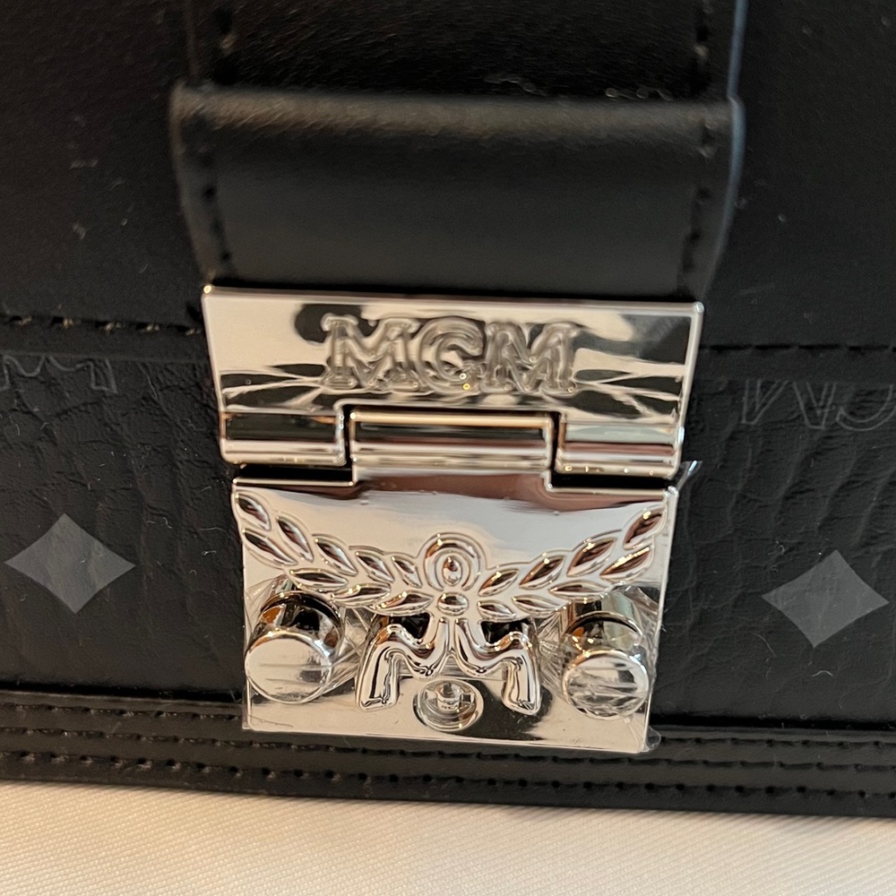 MCM Gretl Mini Visetos Monogram Crossbody Bag NWOT - Picture 2 of 11